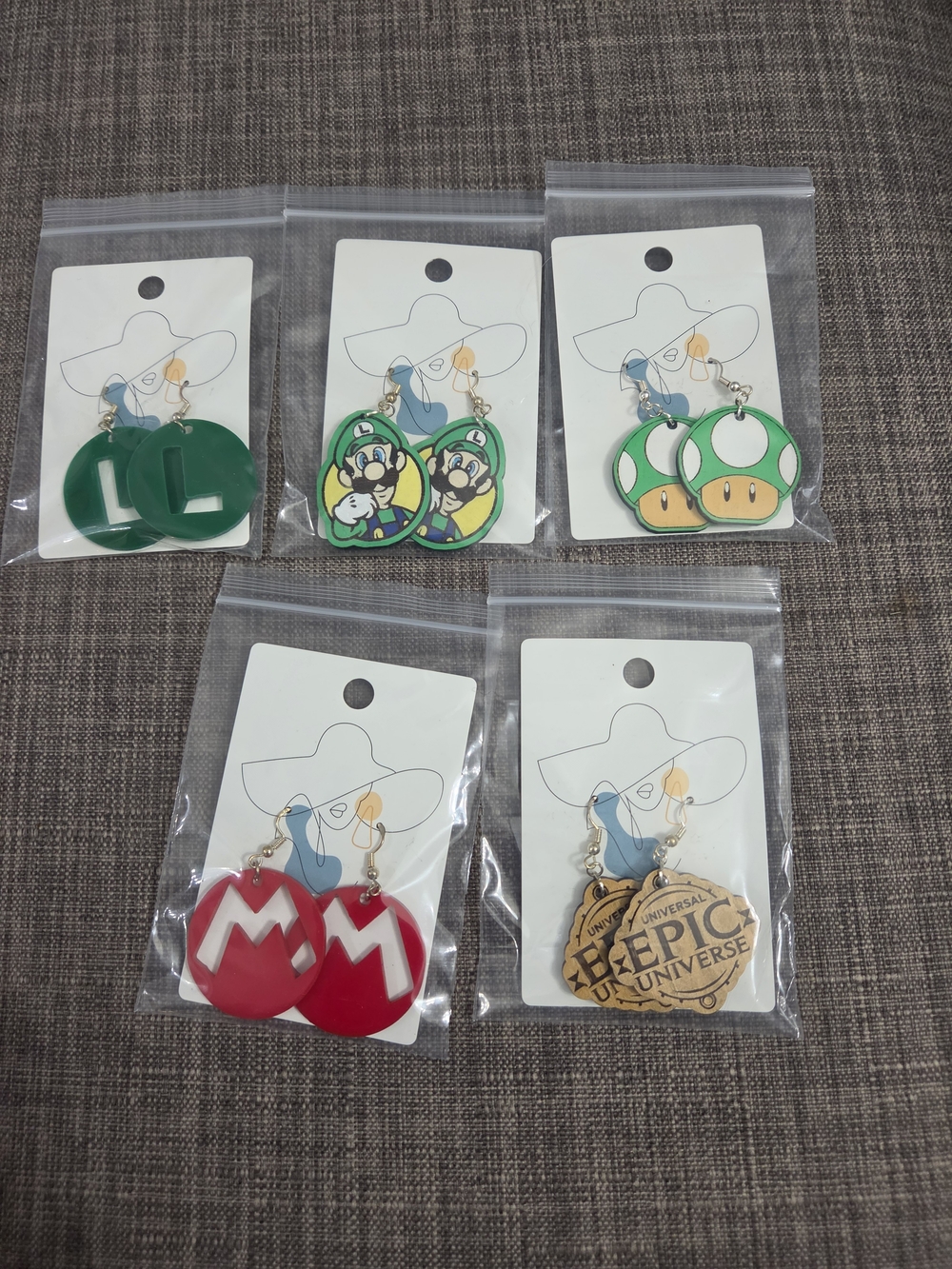 SUPER MARIO - EPIC UNIVERSE UNIVERSAL EARRINGS